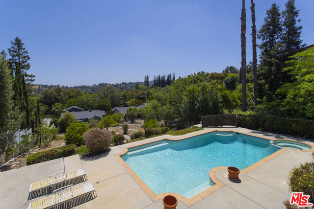 4996 Llano Drive photo 4
