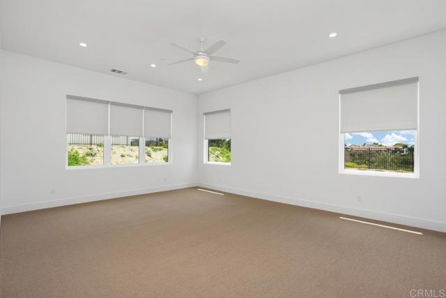 1216 Stonemark Place, Vista CA: https://media.crmls.org/mediaz/4a2a35bb-45ac-4fe3-ab60-616f3eba718b.jpg