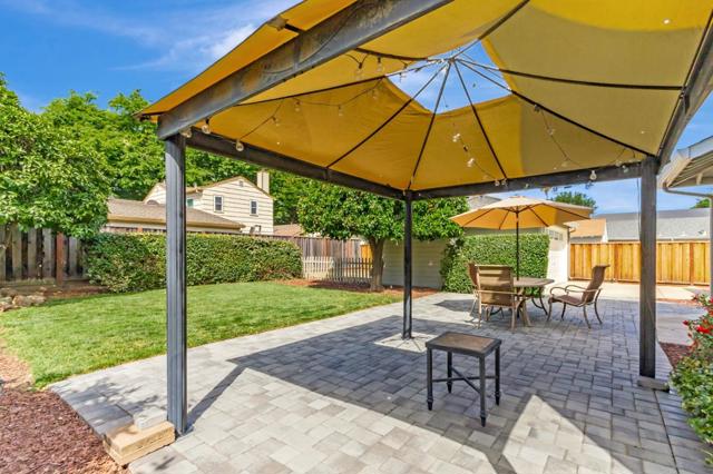 1663 Cross Way, San Jose CA: https://media.crmls.org/mediaz/4a2b1ea5-c43d-4614-b441-8ade4a9bba55.jpg
