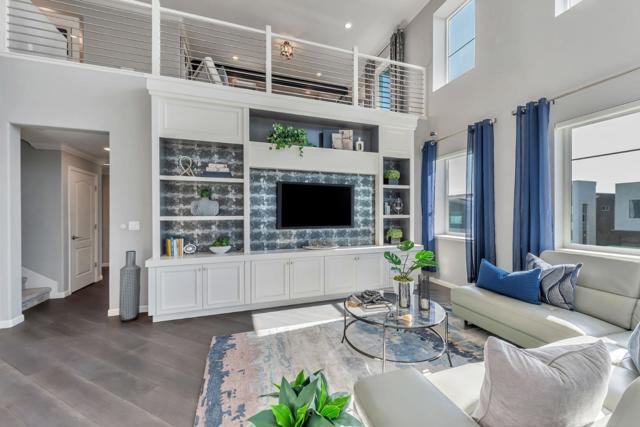 111 Llano De Los Robles Avenue, San Jose CA: https://media.crmls.org/mediaz/4a2b5075-c231-42aa-b600-110959fa8cd9.jpg