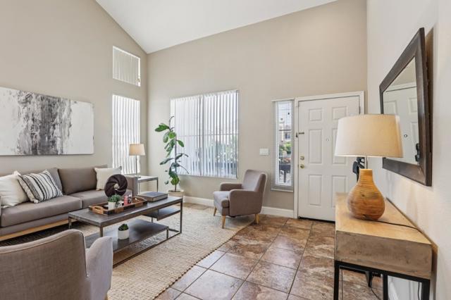 1460 Kyle Court, Tracy CA: https://media.crmls.org/mediaz/4a2bd249-3cbd-4a67-8d2d-13f56b83e836.jpg