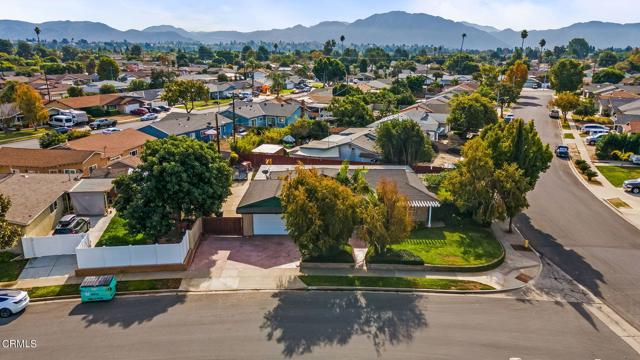 40-web-or-mls-Upmarketmedia_4008Vin-1