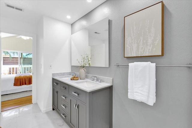 20486 Pierce Road, Saratoga CA: https://media.crmls.org/mediaz/4a2cca98-1cdc-4c40-8e5f-e2f9108338bd.jpg