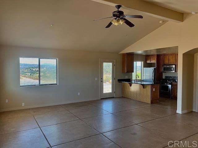 12462 Hillpoint Court, Valley Center CA: https://media.crmls.org/mediaz/4a2ce37d-5cb8-484a-b668-7c9cc3cfc18e.jpg