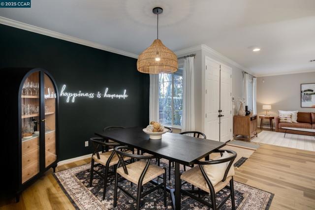 84 Plumeria Ct, Danville CA: https://media.crmls.org/mediaz/4a2d3a00-51a3-45d9-a931-eb6730074695.jpg