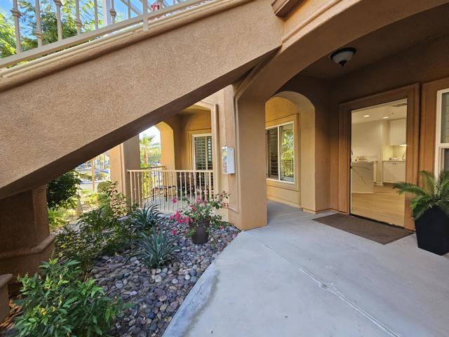 45245 Seeley Drive, La Quinta CA: https://media.crmls.org/mediaz/4a2da8cb-4925-48df-b5b5-4fca5aec6592.jpg