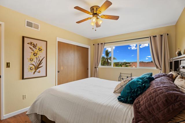 3812 Wild Oats Ln, Bonita CA: https://media.crmls.org/mediaz/4a2e0016-d870-4d84-b0c9-fe462281865a.jpg