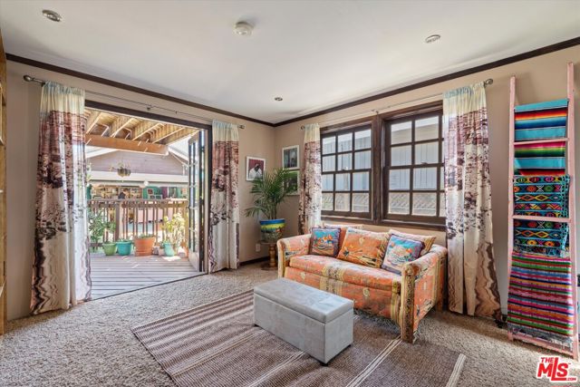 1654 5th Avenue, Los Angeles CA: https://media.crmls.org/mediaz/4a2e0be6-879b-4d5c-913d-6a7a1a03d4d9.jpg