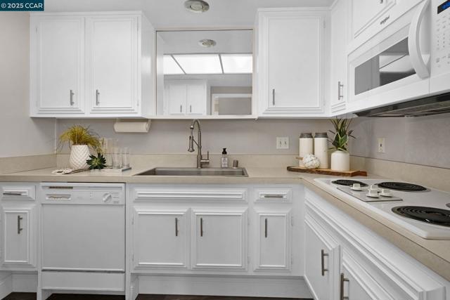 1129 Ptarmigan, Walnut Creek CA: https://media.crmls.org/mediaz/4a2f65ea-9ad7-4bd5-9e78-562610af0fb6.jpg