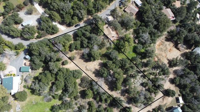 2716 Payson Dr, Julian CA: https://media.crmls.org/mediaz/4a2f86fb-78e7-48a2-accc-6cf79e8fa986.jpg
