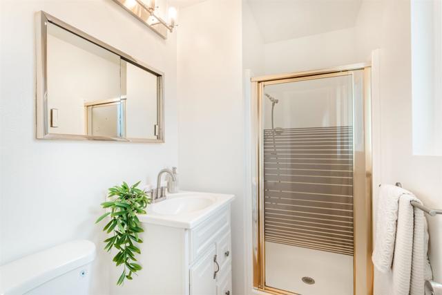 Detail Gallery Image 13 of 25 For 663 Charles Dr, Oceanside,  CA 92057 - 4 Beds | 2 Baths