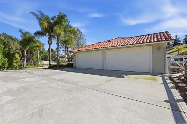 Detail Gallery Image 66 of 74 For 4851 Sweetgrass Ln, Bonsall,  CA 92003 - 4 Beds | 2/1 Baths