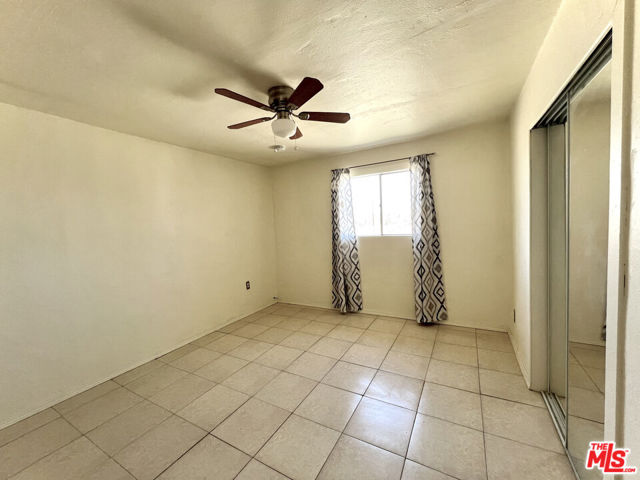 6391 Ruth Drive, Yucca Valley CA: https://media.crmls.org/mediaz/4a30e1fd-3f41-4e79-b2b7-b4782d5929ad.jpg