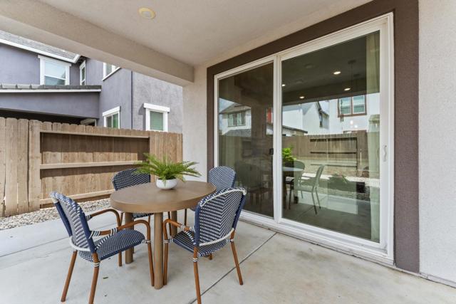 8243 Blue Coral Avenue, Elk Grove CA: https://media.crmls.org/mediaz/4a323a66-a664-4b86-84ec-5b3d82706eda.jpg