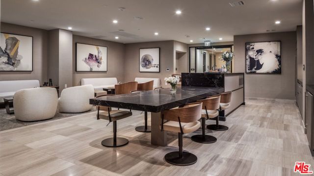 728 N Sweetzer Avenue, West Hollywood CA: https://media.crmls.org/mediaz/4a345d6c-e1be-4236-ab26-73cc13bed97e.jpg