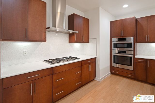 941 Oceo Circle, Palm Springs CA: https://media.crmls.org/mediaz/4a3530ba-73a7-43a4-b416-ed00289adb03.jpg