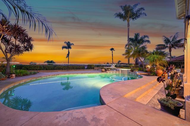 7215 Daffodil Pl, Carlsbad CA: https://media.crmls.org/mediaz/4a36ce09-31cf-4f81-a18b-814a591779b5.jpg