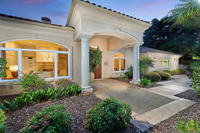 1691 Tecalote Dr, Fallbrook CA: https://media.crmls.org/mediaz/4a3785e0-72f3-49fa-b076-fe1a1e8567a6.jpg