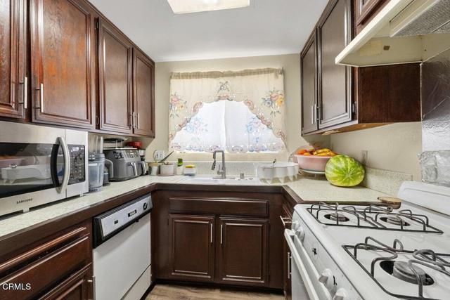 Detail Gallery Image 2 of 8 For 2637 Rudder Ave, Port Hueneme,  CA 93041 - 2 Beds | 1 Baths