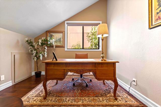 1128 Foxhurst Way, San Jose CA: https://media.crmls.org/mediaz/4a397a89-8c9d-42b7-a3a9-e11025825043.jpg