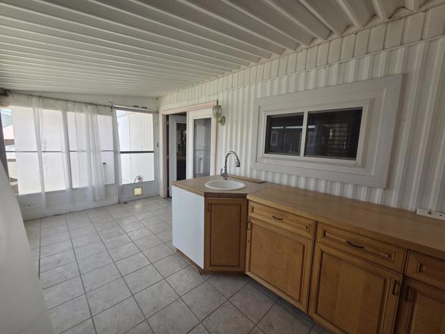24 Mesa View Drive, Cathedral City CA: https://media.crmls.org/mediaz/4a3a880d-51eb-459d-b430-a3f603f8d828.jpg