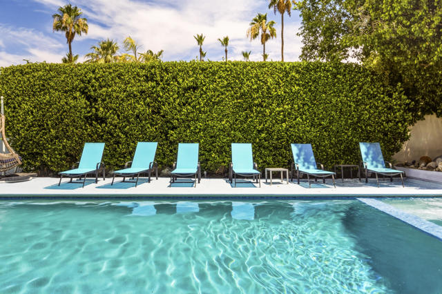 1890 S Navajo Drive, Palm Springs, CA 92264