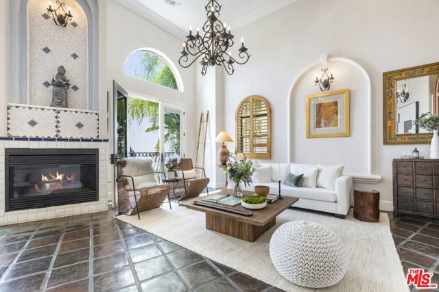  Income Home for Sale in Los Angeles, California