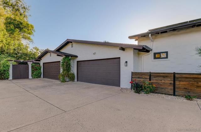 13555 Sagewood Dr, Poway CA: https://media.crmls.org/mediaz/4a3b3f41-c567-4700-bc42-712da4093cd1.jpg