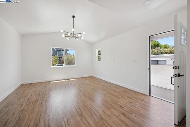 917 Channing Way, Berkeley CA: https://media.crmls.org/mediaz/4a3bdad2-b643-4abf-a2c5-5ba2dc5e17cc.jpg