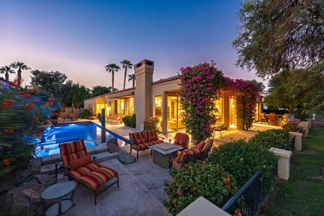 79885 Liga, La Quinta CA: https://media.crmls.org/mediaz/4a3c05a2-dbf5-47b4-a95b-b5dd260d7ece.jpg