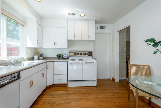3223 Monterey Street, San Mateo CA: https://media.crmls.org/mediaz/4a3c9be8-1ceb-474a-a232-345339d25c08.jpg