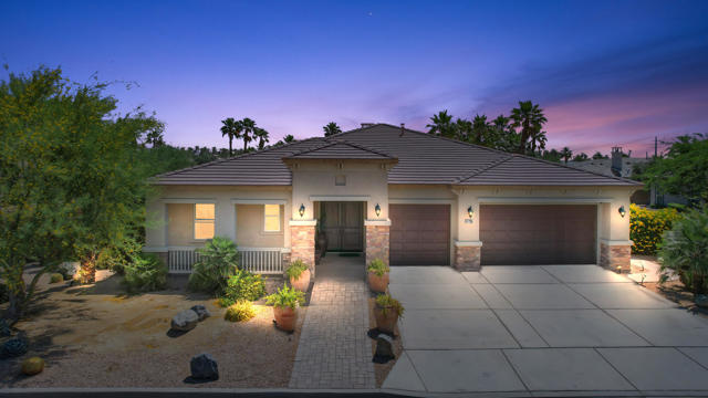 57730 Cantata Drive, La Quinta CA: https://media.crmls.org/mediaz/4a3d1eef-70a7-4397-befd-257dac5569ae.jpg