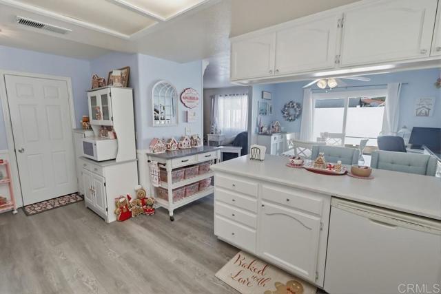 Detail Gallery Image 21 of 54 For 2674 Buena Vista Ave, Lemon Grove,  CA 91945 - 3 Beds | 2 Baths