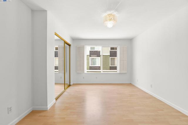 2575 Easton Way, San Jose CA: https://media.crmls.org/mediaz/4a3e77cd-bcf7-4869-a806-0a262064b463.jpg