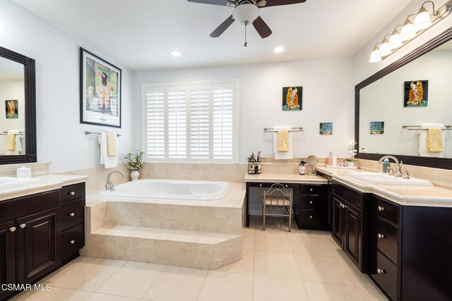 1504 Arroyo View Street, Newbury Park CA: https://media.crmls.org/mediaz/4a3f056e-d9e6-4f07-8d2d-86288f4375af.jpg