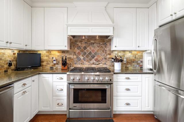 356 King Drive, South San Francisco CA: https://media.crmls.org/mediaz/4a3f6b63-551b-498e-a29f-7b1a8205a96b.jpg