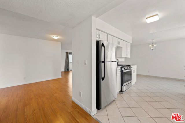 11975 Texas Avenue, Los Angeles CA: https://media.crmls.org/mediaz/4a3fd8a0-1b7f-4437-b2ad-f0b2b7bf98bb.jpg