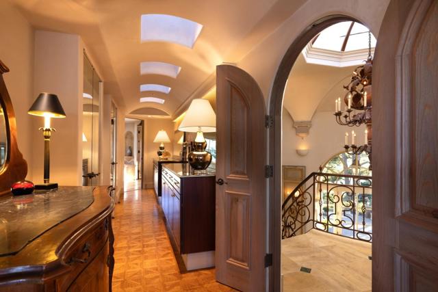 254 Highway 1, Carmel CA: https://media.crmls.org/mediaz/4a4031d6-30b9-438b-9a2b-cd5877a9729b.jpg