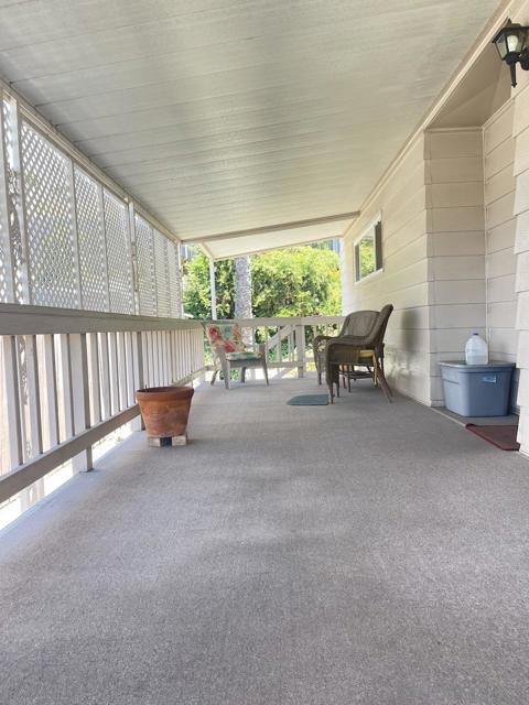 COVERED PORCH