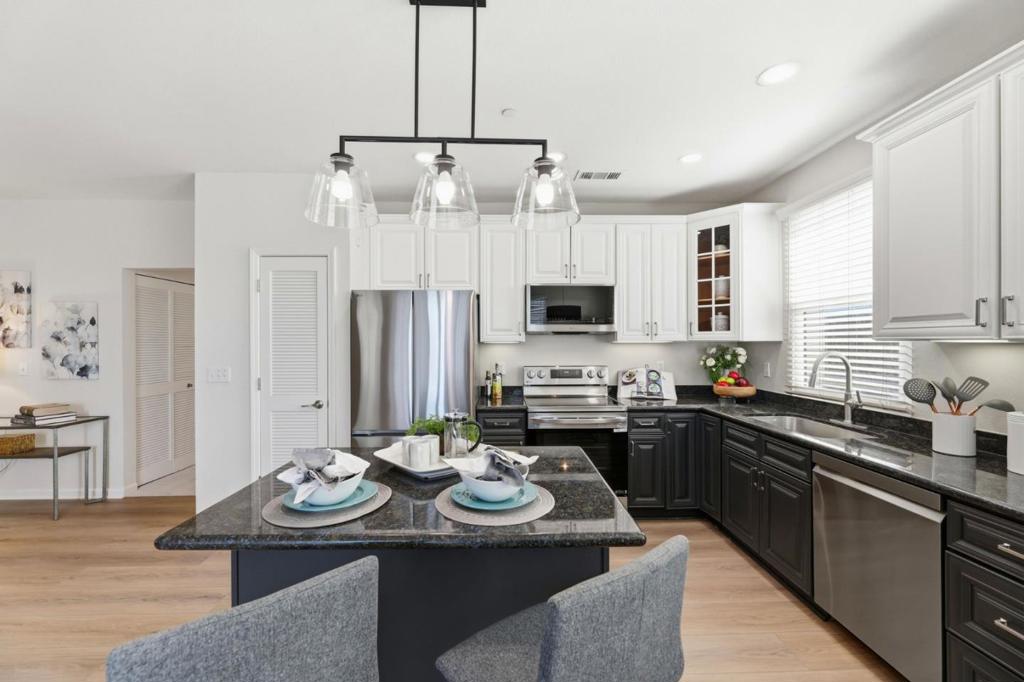 1445 Fruitdale Avenue #313
