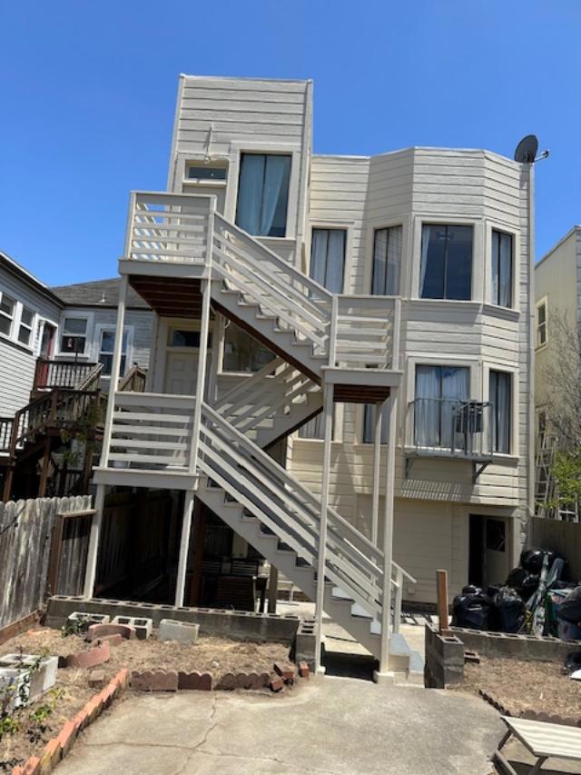 751753 8th Avenue, San Francisco CA: https://media.crmls.org/mediaz/4a41e628-49bf-44fe-bfc6-d438e4af47e8.jpg