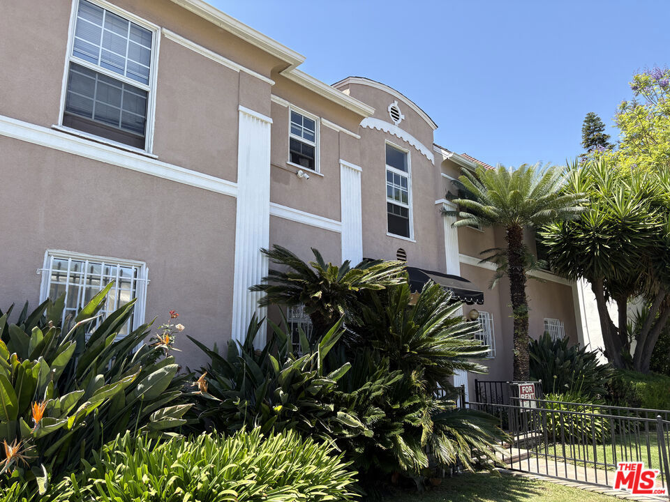 615 Hauser Boulevard #21