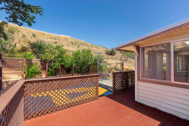 659 Ash Avenue, South San Francisco CA: https://media.crmls.org/mediaz/4a45c38d-758d-4cf7-b5a1-375bc0e9ffea.jpg