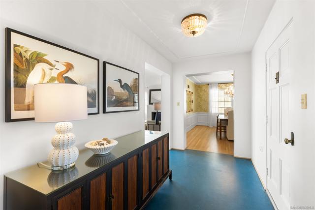 933 Rosecrans, San Diego CA: https://media.crmls.org/mediaz/4a45c68d-2843-4589-b164-08c4bf5f60fb.jpg