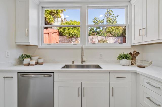 238 Harkness Avenue, San Francisco CA: https://media.crmls.org/mediaz/4a469c23-7710-44e2-b8c8-4794c3fbf03a.jpg