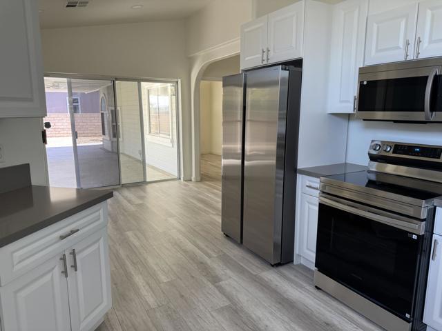 35453 Canteen, Thousand Palms CA: https://media.crmls.org/mediaz/4a46c8e6-b663-4748-be7d-b84d0bf75c13.jpg