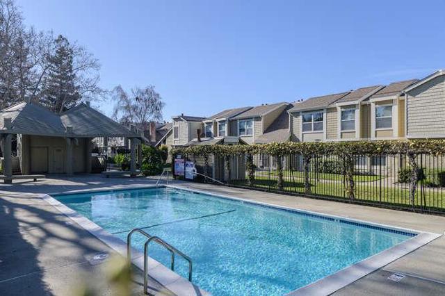 2272 Creek Bed Court, Santa Clara CA: https://media.crmls.org/mediaz/4a47c68c-583c-474d-959c-bff85db9cb58.jpg