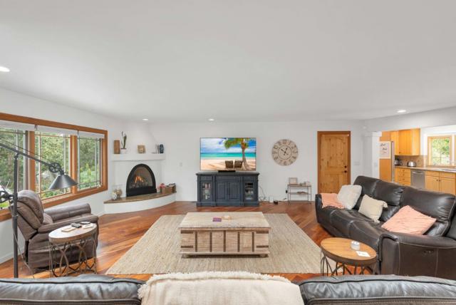 1067 Ortega Road, Pebble Beach CA: https://media.crmls.org/mediaz/4a481a57-7dc4-432b-8453-7647dd297c49.jpg