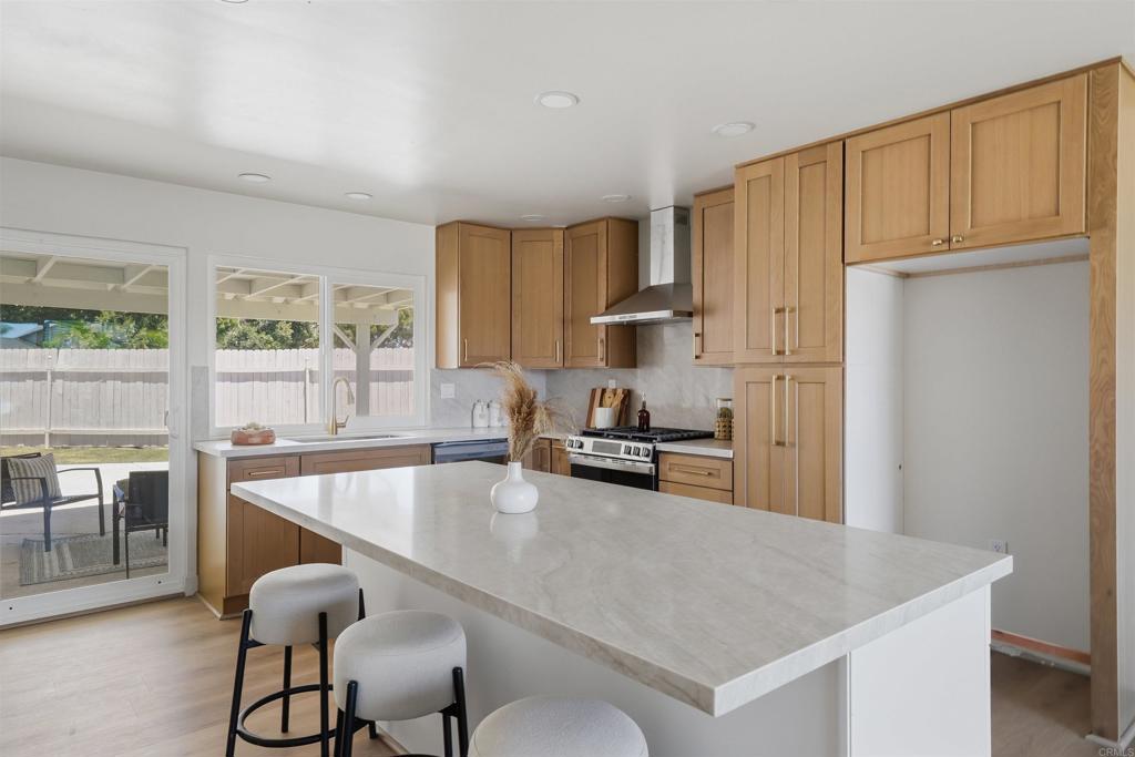 8060 Chalet Place - photo 6