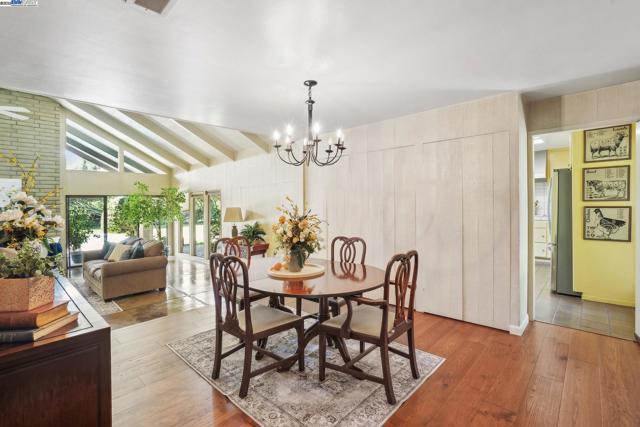 419 Burkhard Rd, Patterson CA: https://media.crmls.org/mediaz/4a49f9ec-fa84-4bee-bc4c-d580bbdb7c15.jpg